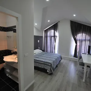 Rose Garden 3* Szkodra